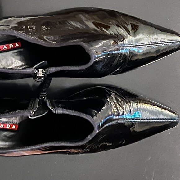 Prada, patent leather shoe bootie, heeled, Italian - Picture 4 of 4